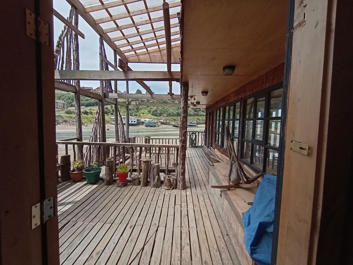 Hostal Palafito Waiwen Castro Εξωτερικό φωτογραφία