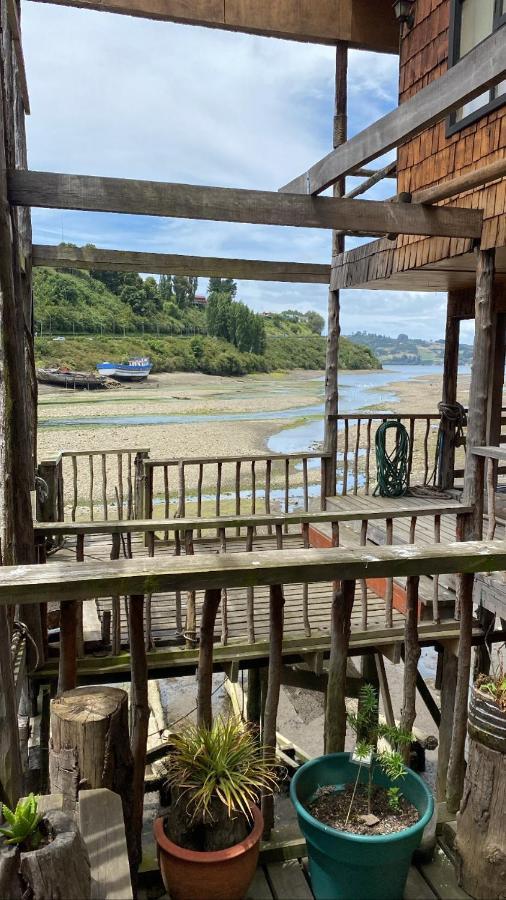 Hostal Palafito Waiwen Castro Εξωτερικό φωτογραφία